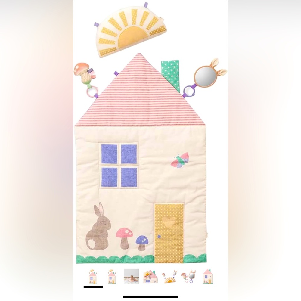 Itzy Ritzy Tummy Time play mat with toys
